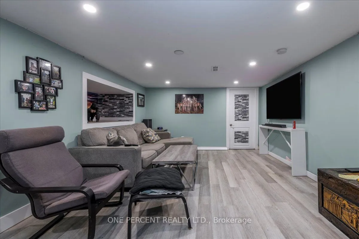 224 Foster Drive — photo 3