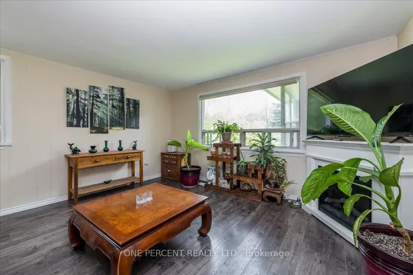 224 Foster Drive — photo 2
