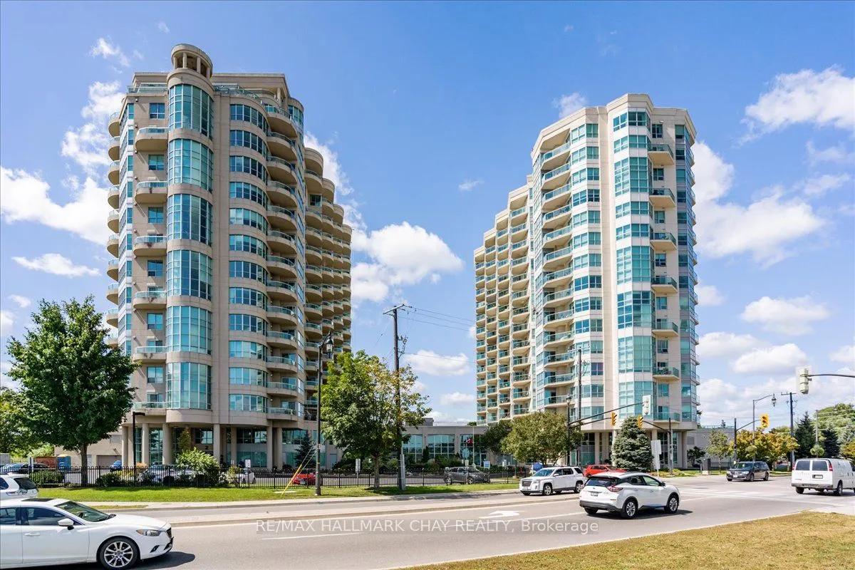 2 Toronto Street