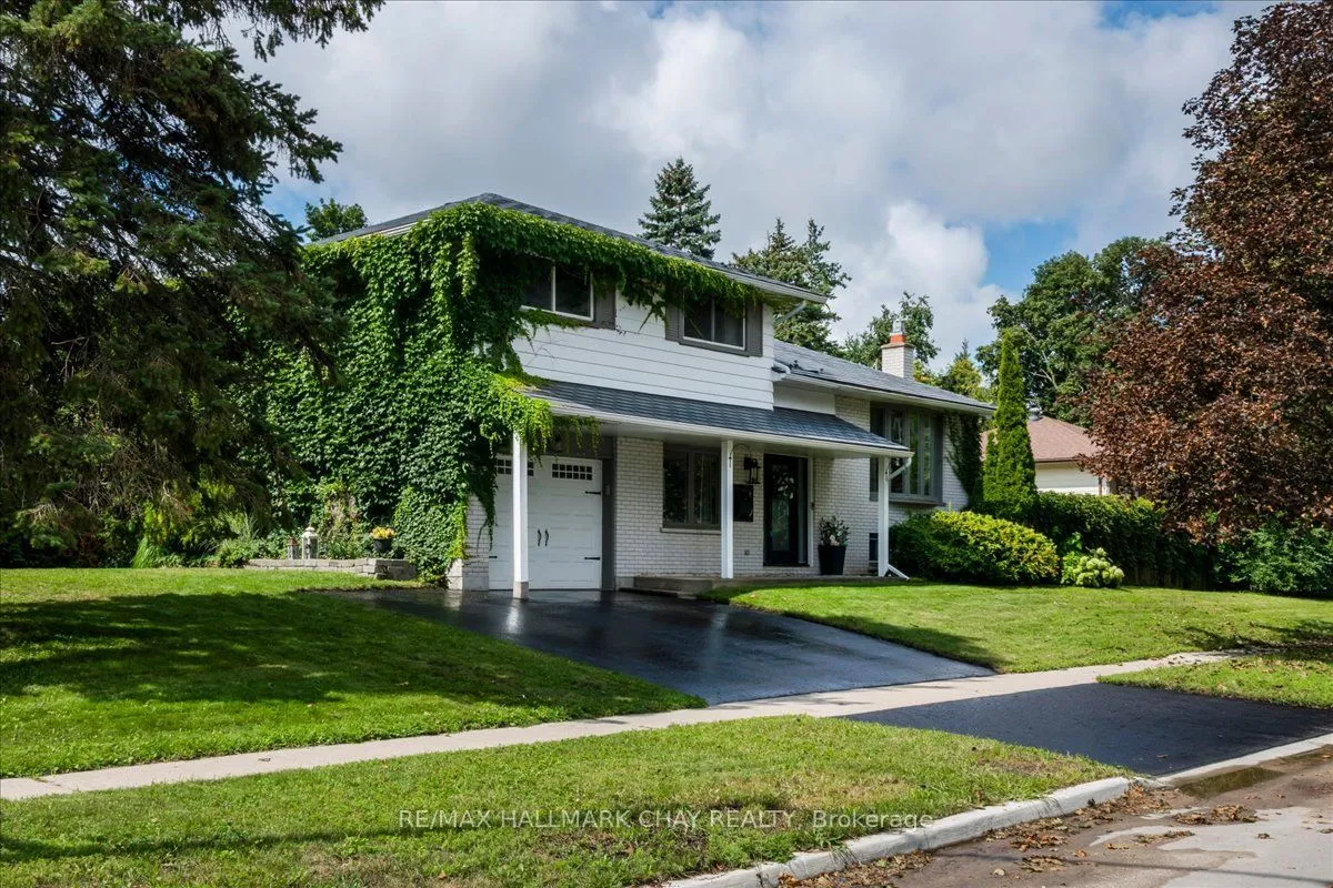 19 Highcroft Road — photo 44