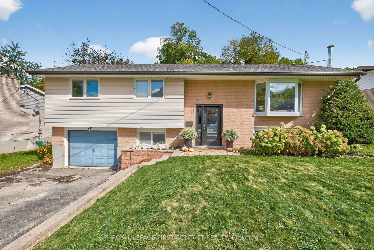 11 MacLaren Avenue