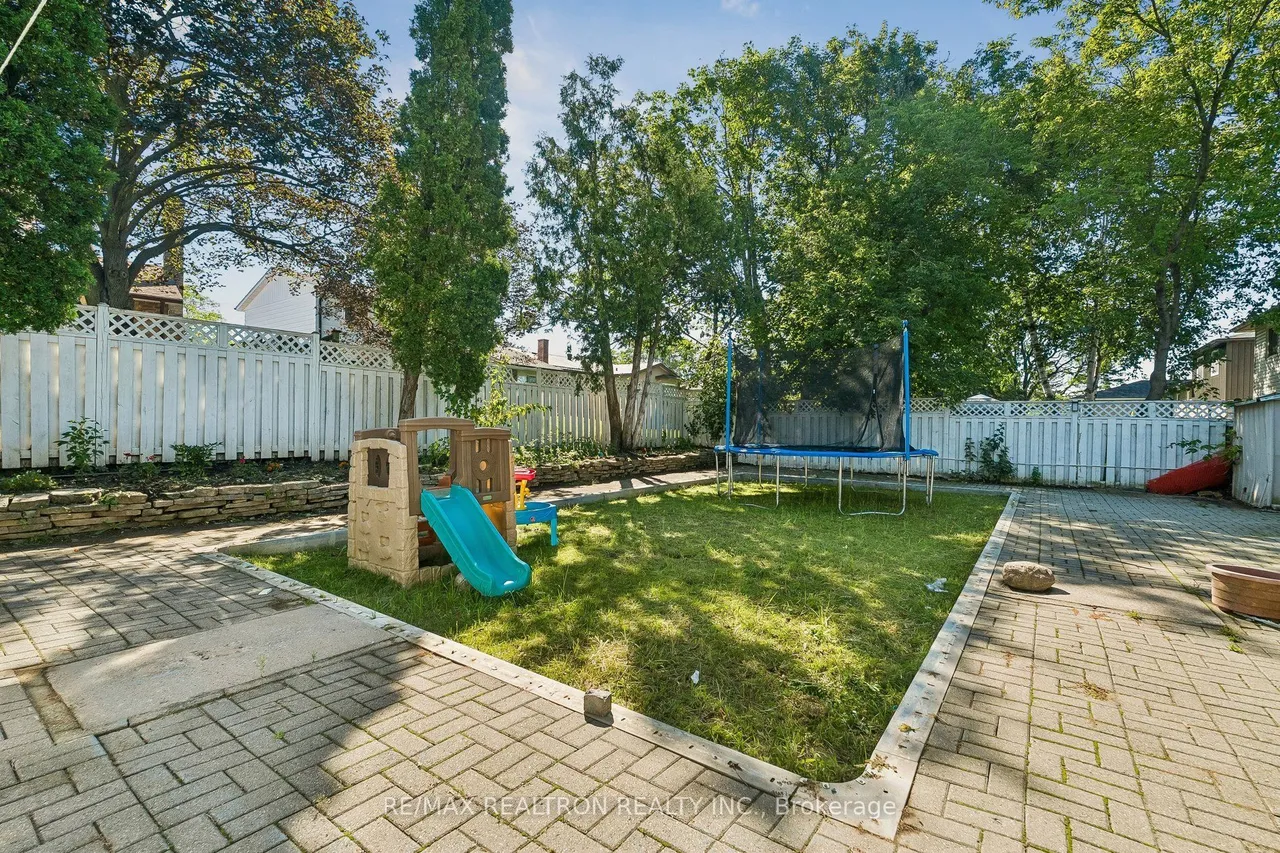 101 Marshall Street — photo 49