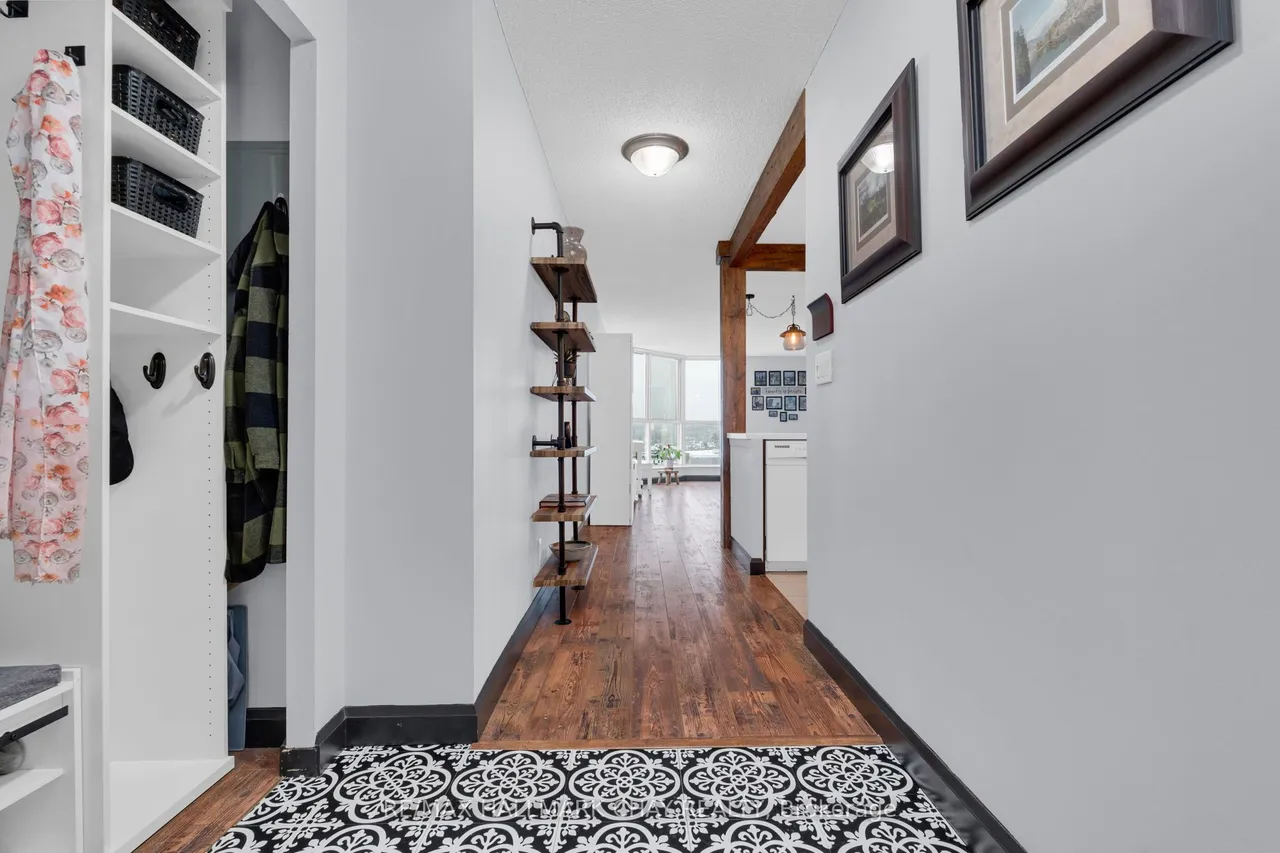 140 Dunlop Street E — photo 3