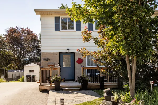 103 Daphne Crescent — photo 2