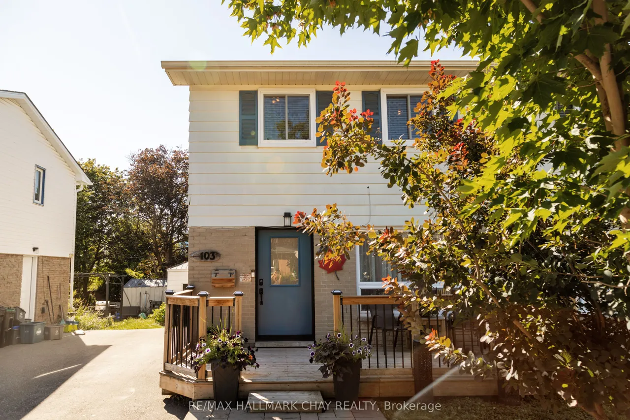 103 Daphne Crescent — photo 48