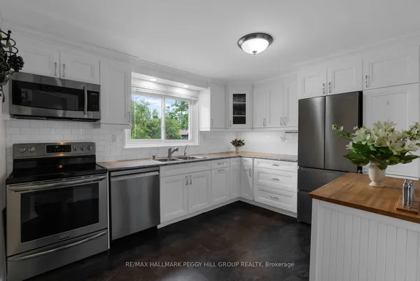 233 Innisfil Street — photo 2