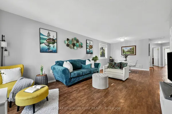 27 Masters Drive — photo 2