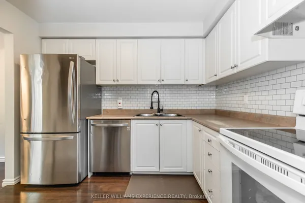 49 Burns Circle — photo 2