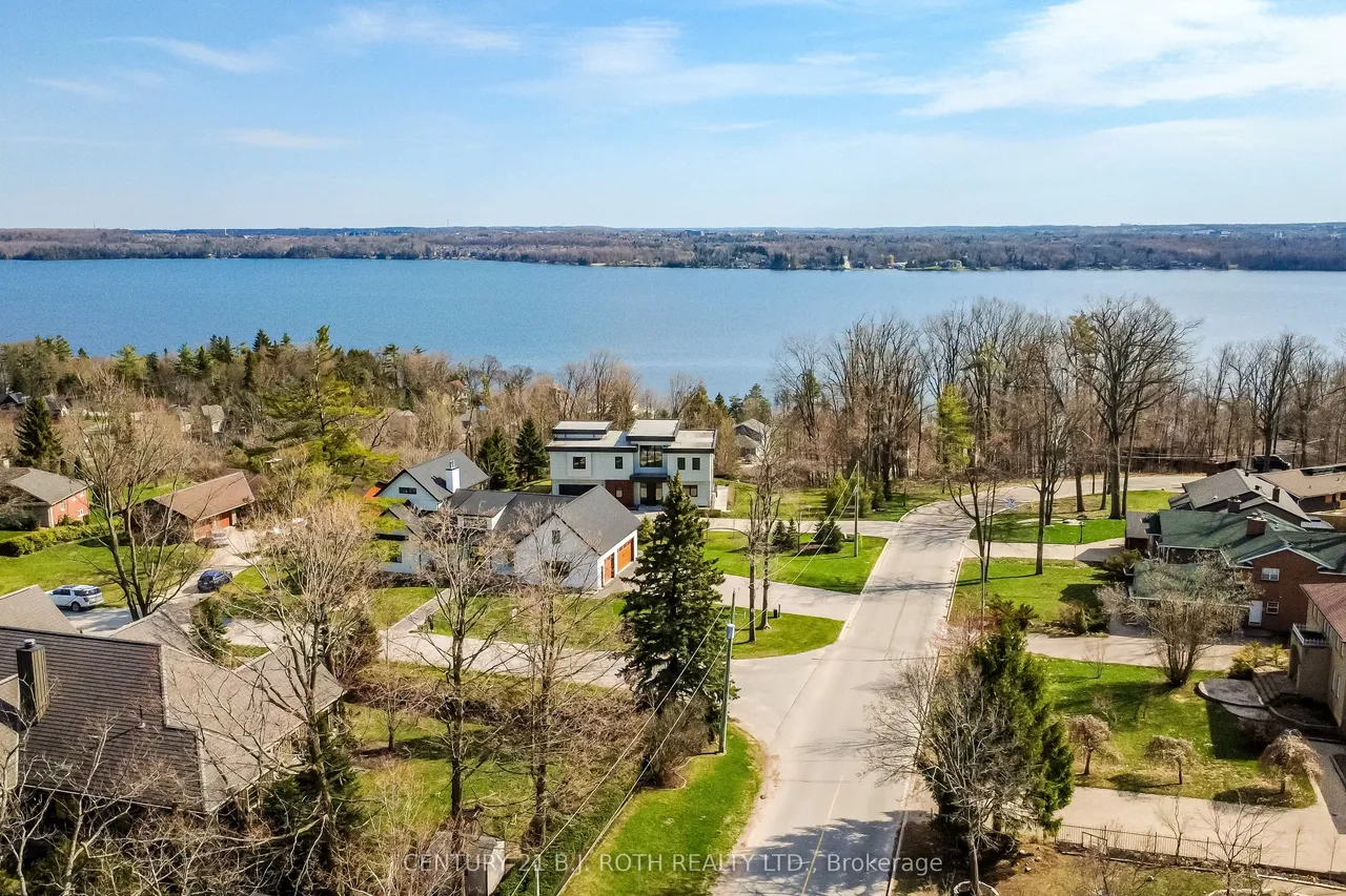 1 (part1) Baycrest Drive — photo 20