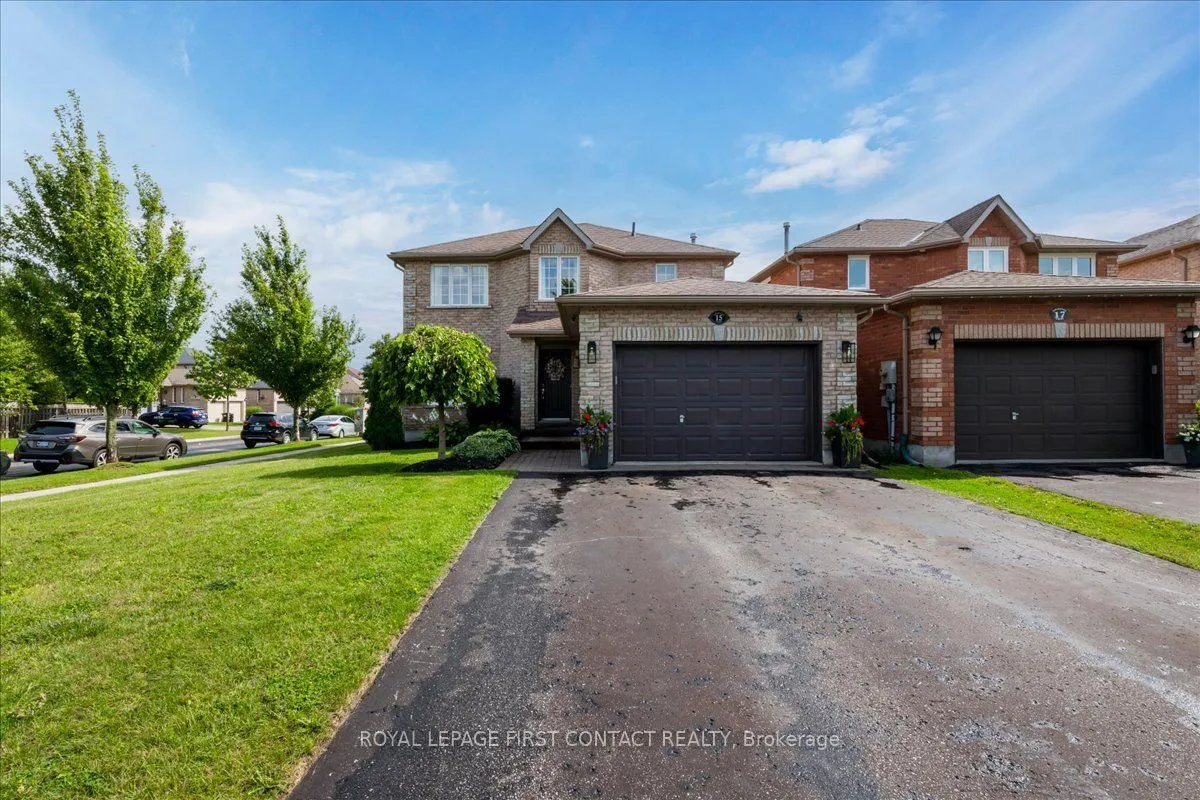 15 Sherwood Court — photo 2