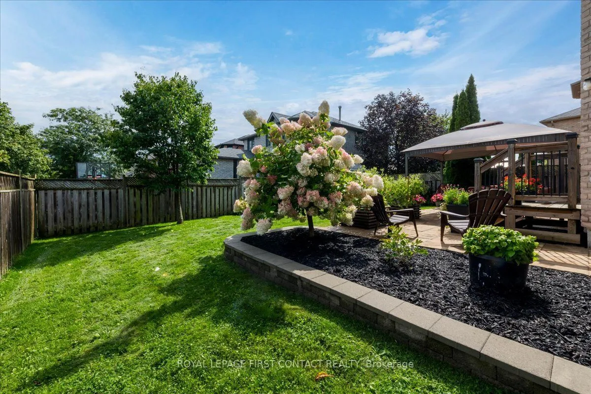 15 Sherwood Court — photo 33