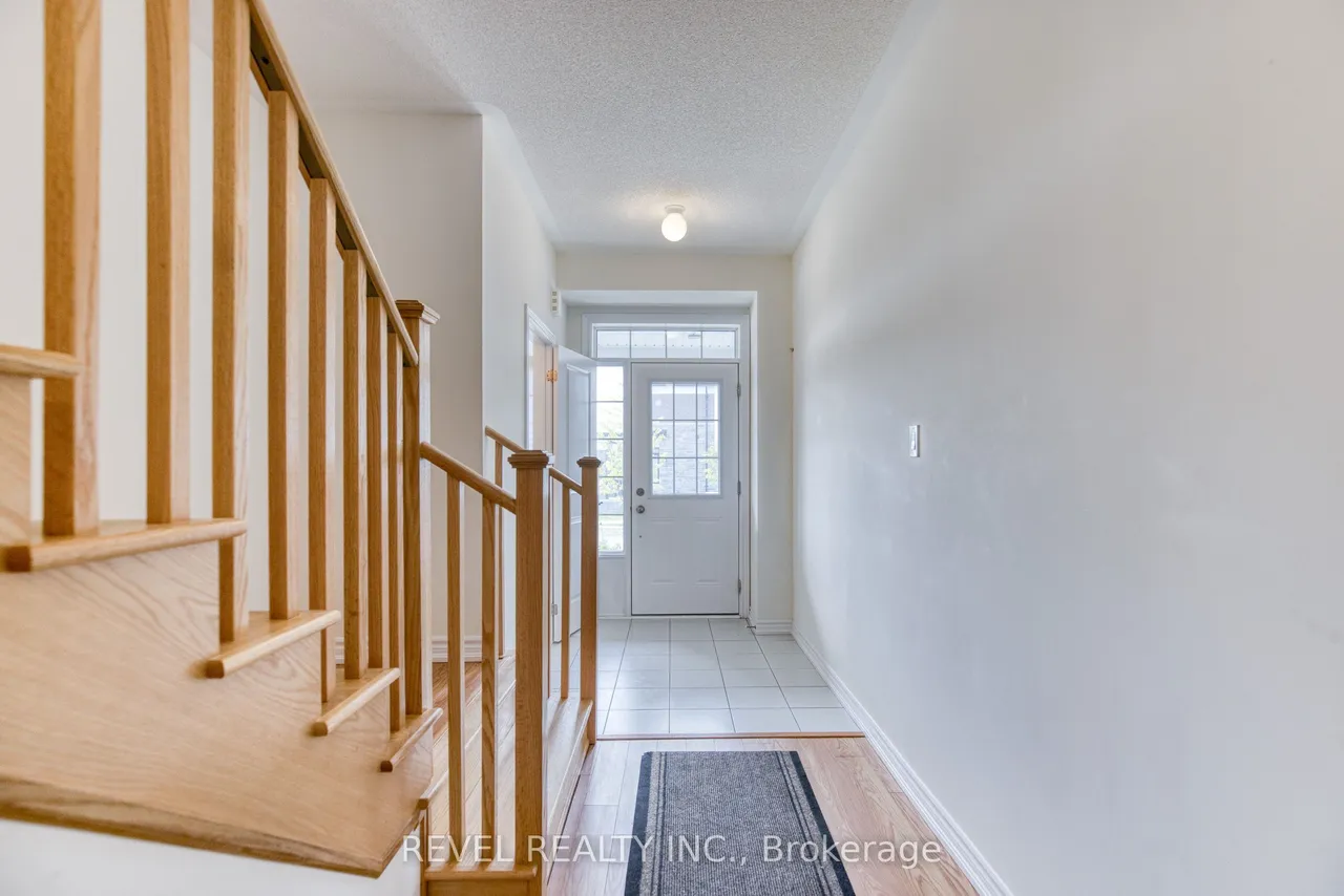 12 Hylton Drive — photo 3
