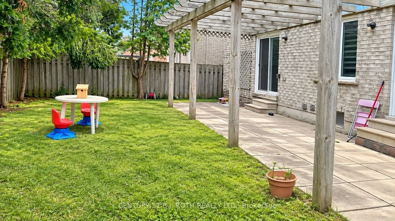 509 Grove Street E — photo 14
