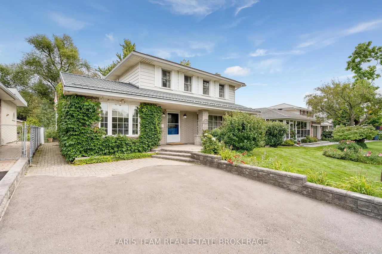 51 Davies Crescent — photo 3