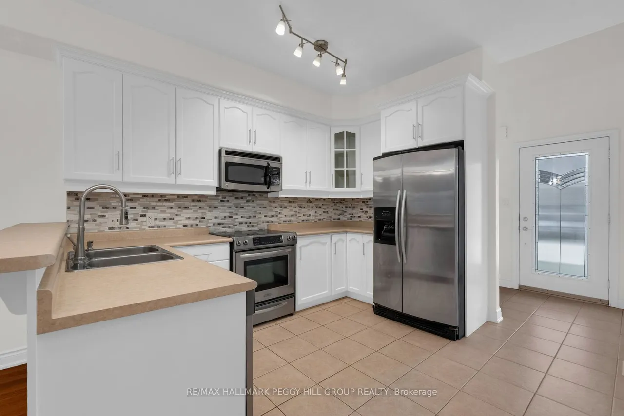 125 Huronia Road — photo 2