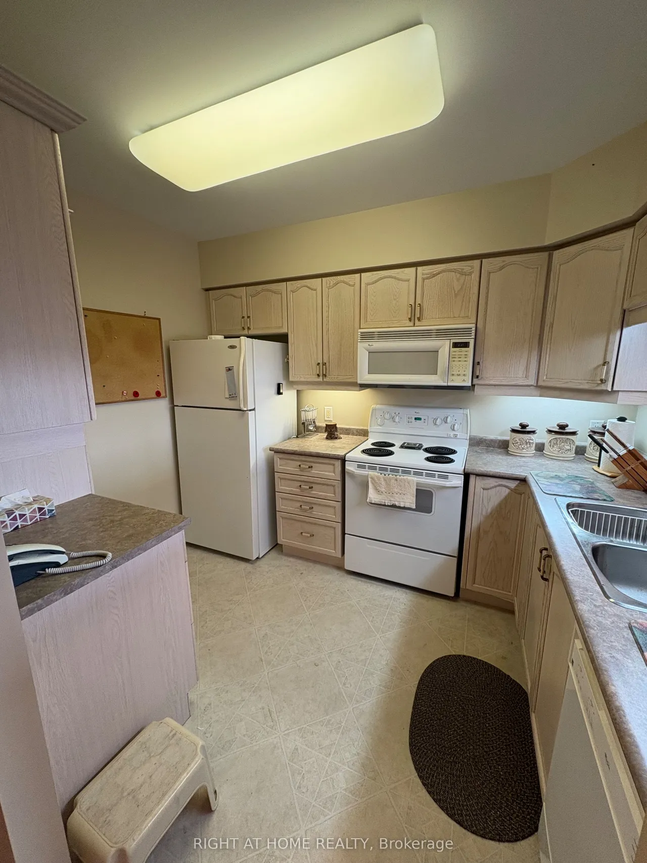 90 Dean Avenue — photo 3