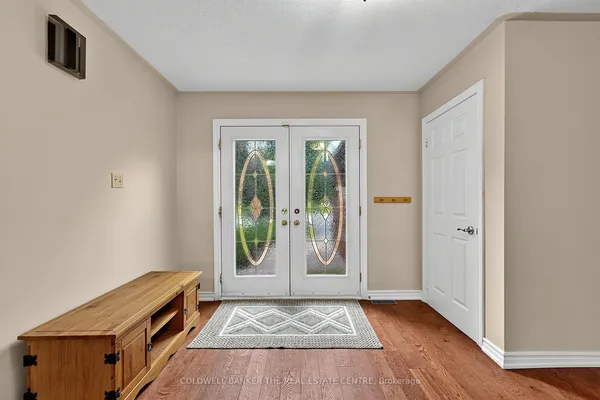 37 Falling Brook Drive — photo 2