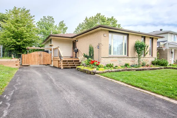12 Daphne Crescent