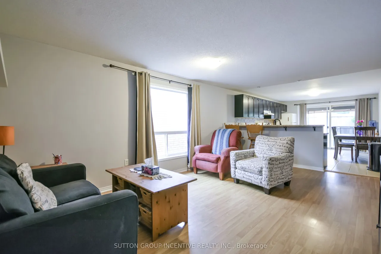 22 Peregrine Road — photo 3