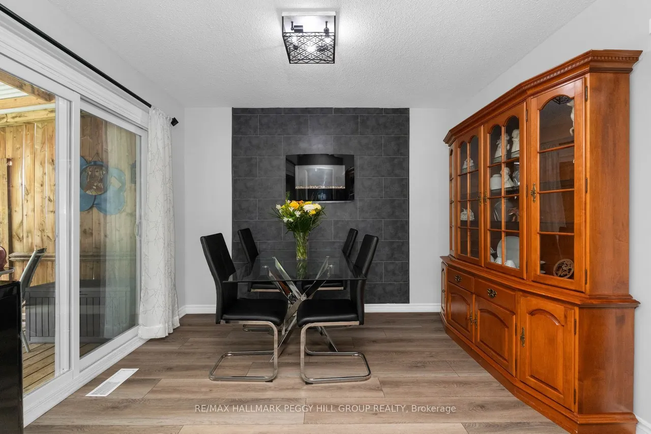 15 Wilde Place — photo 3