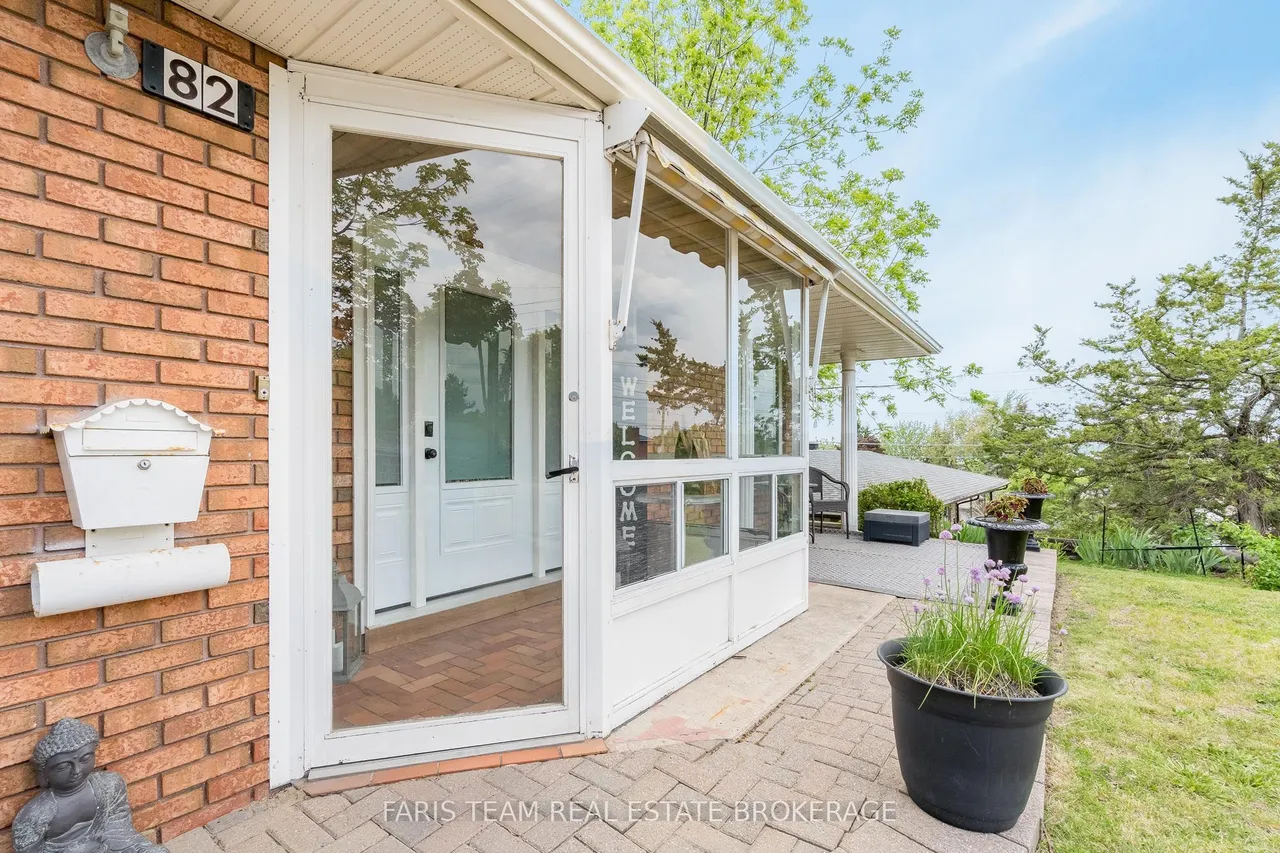 82 Bayview Drive — photo 3