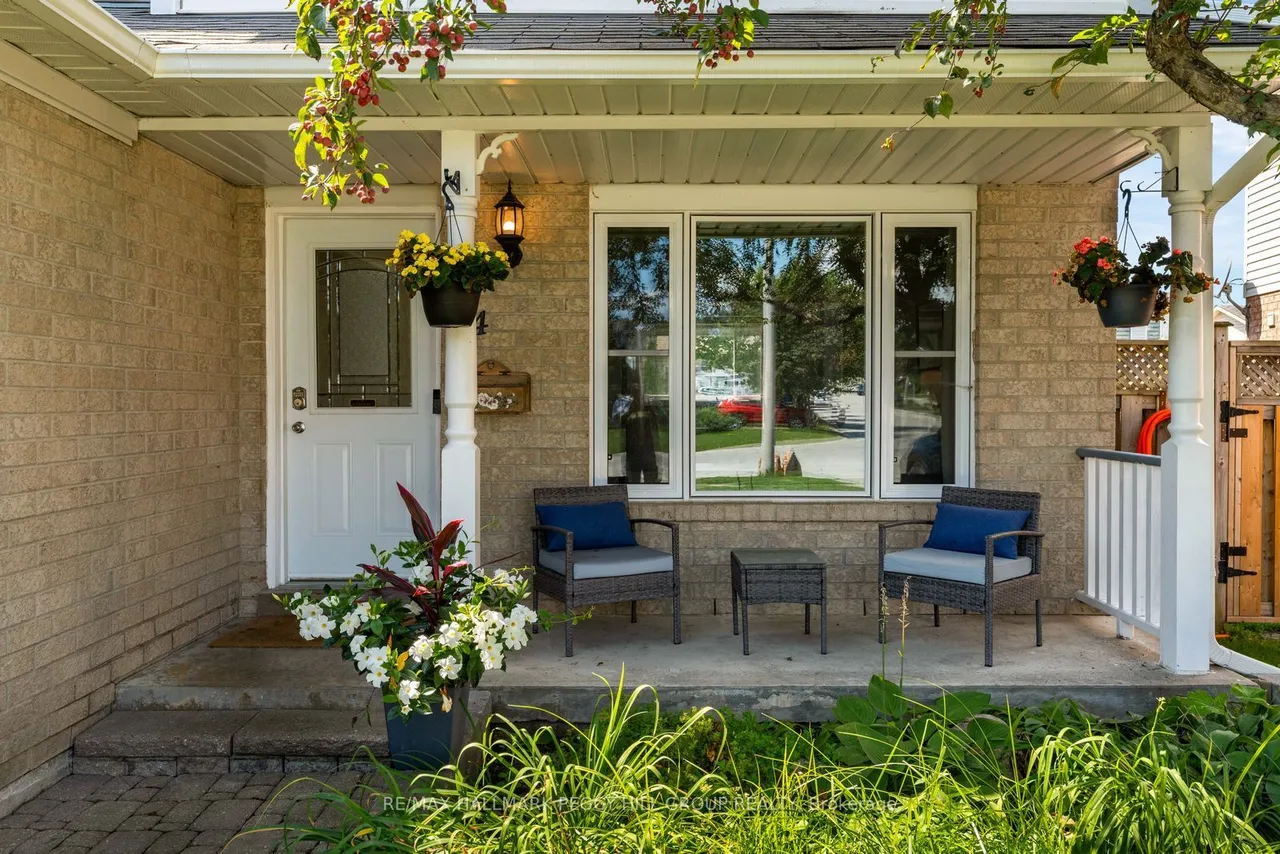 14 Copeman Crescent — photo 2