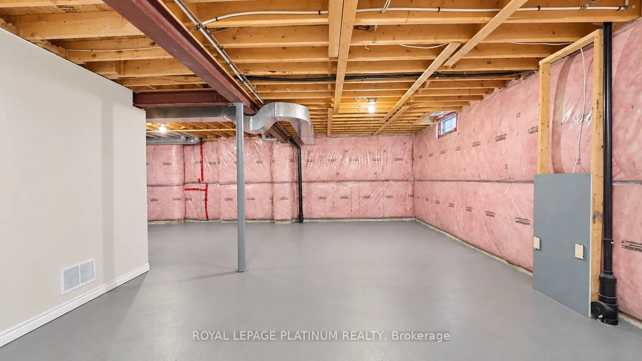 146 Sandringham Drive — photo 27