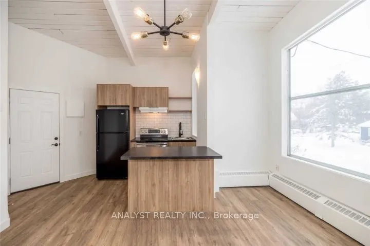 37 Donald Street — photo 27