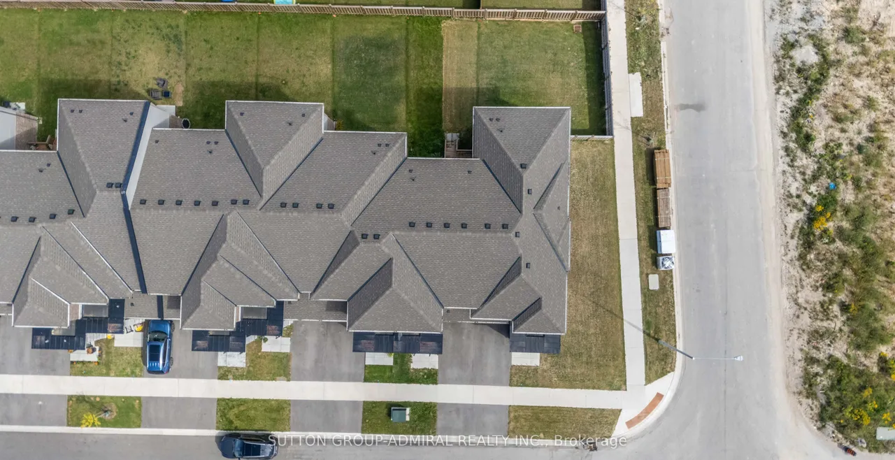 4 Rochester Drive — photo 3