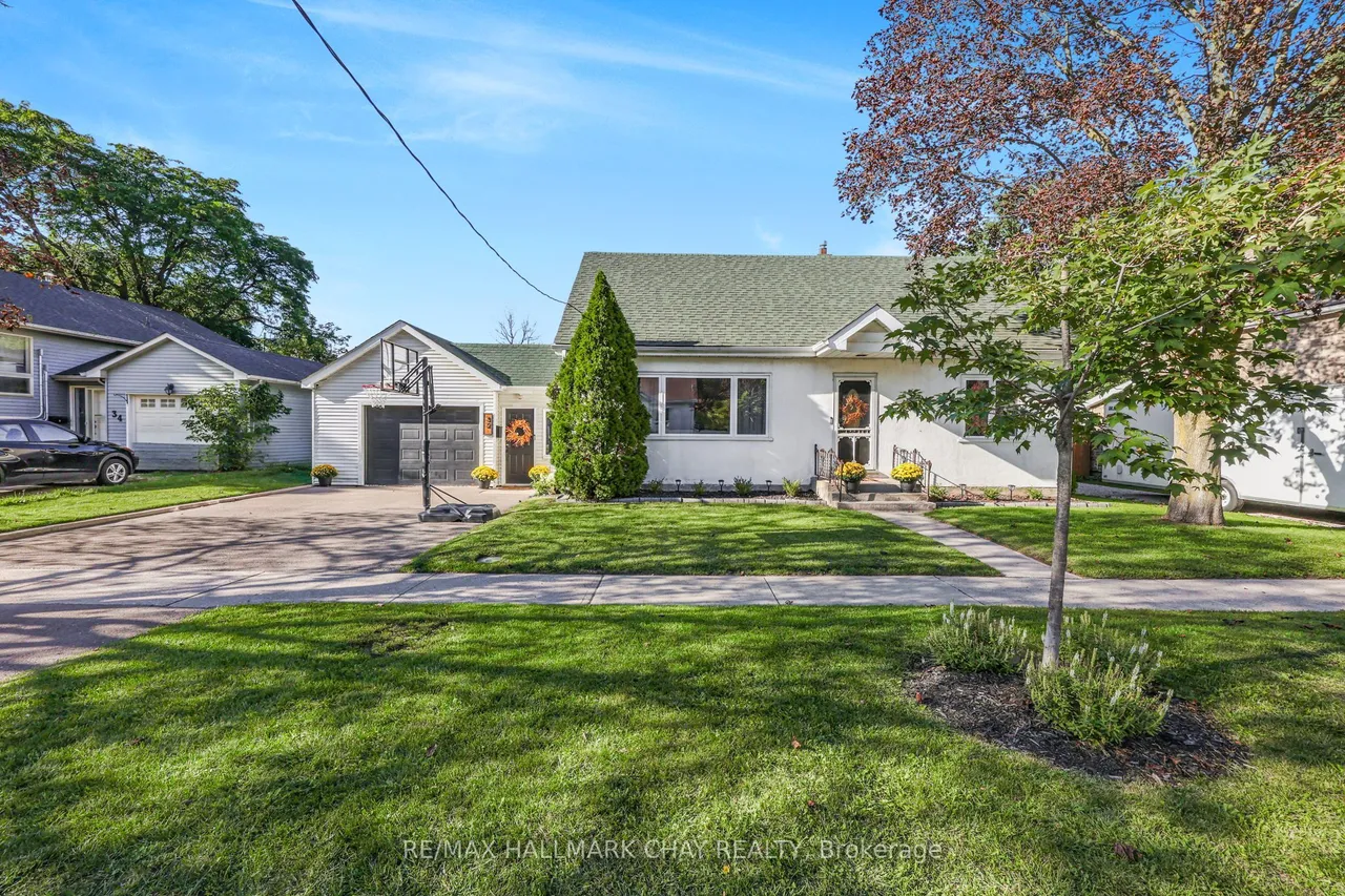 32 Caroline Street — photo 3