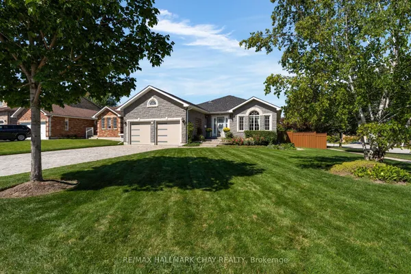 53 Brookfield Crescent — photo 2