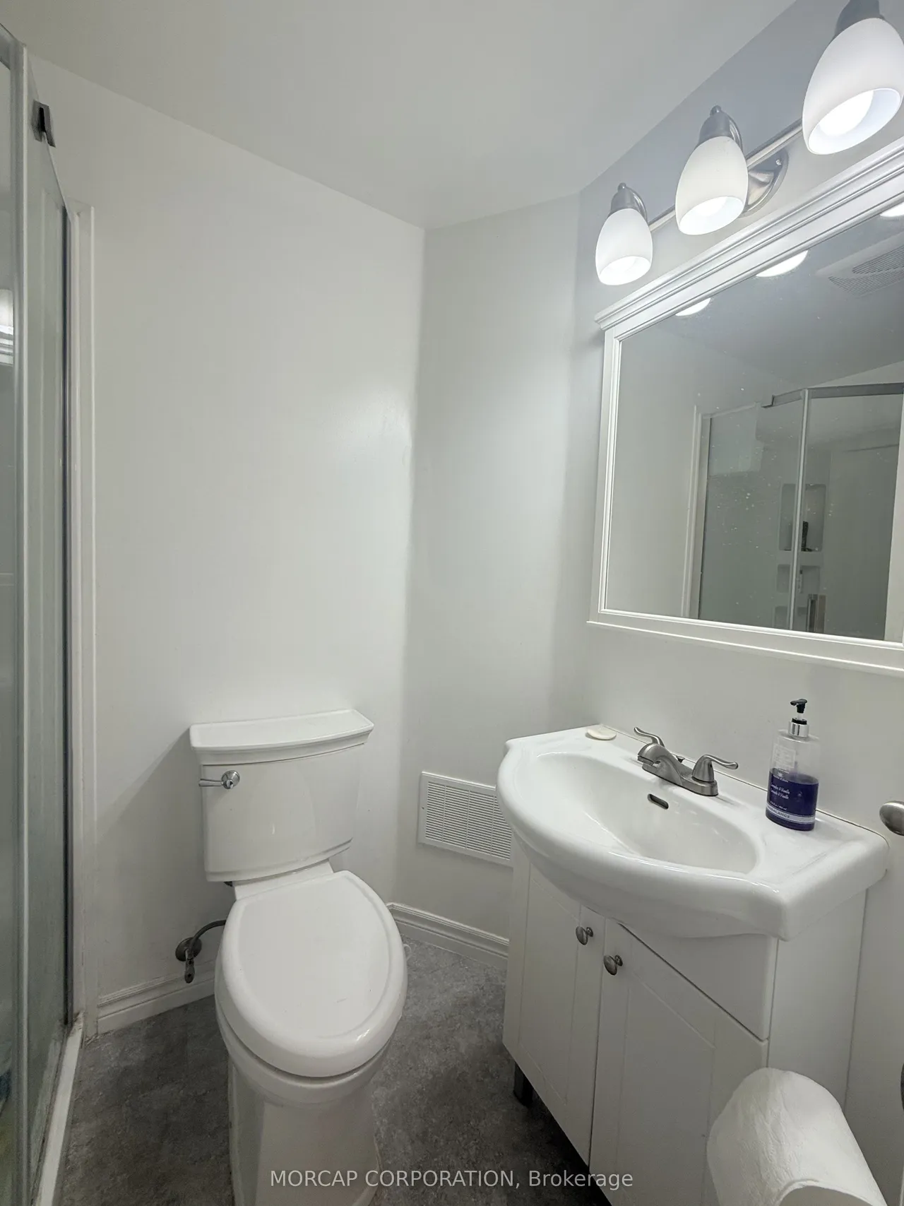 261 Rose Street — photo 3