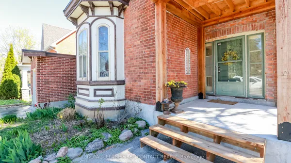 121 Mulcaster Street — photo 2