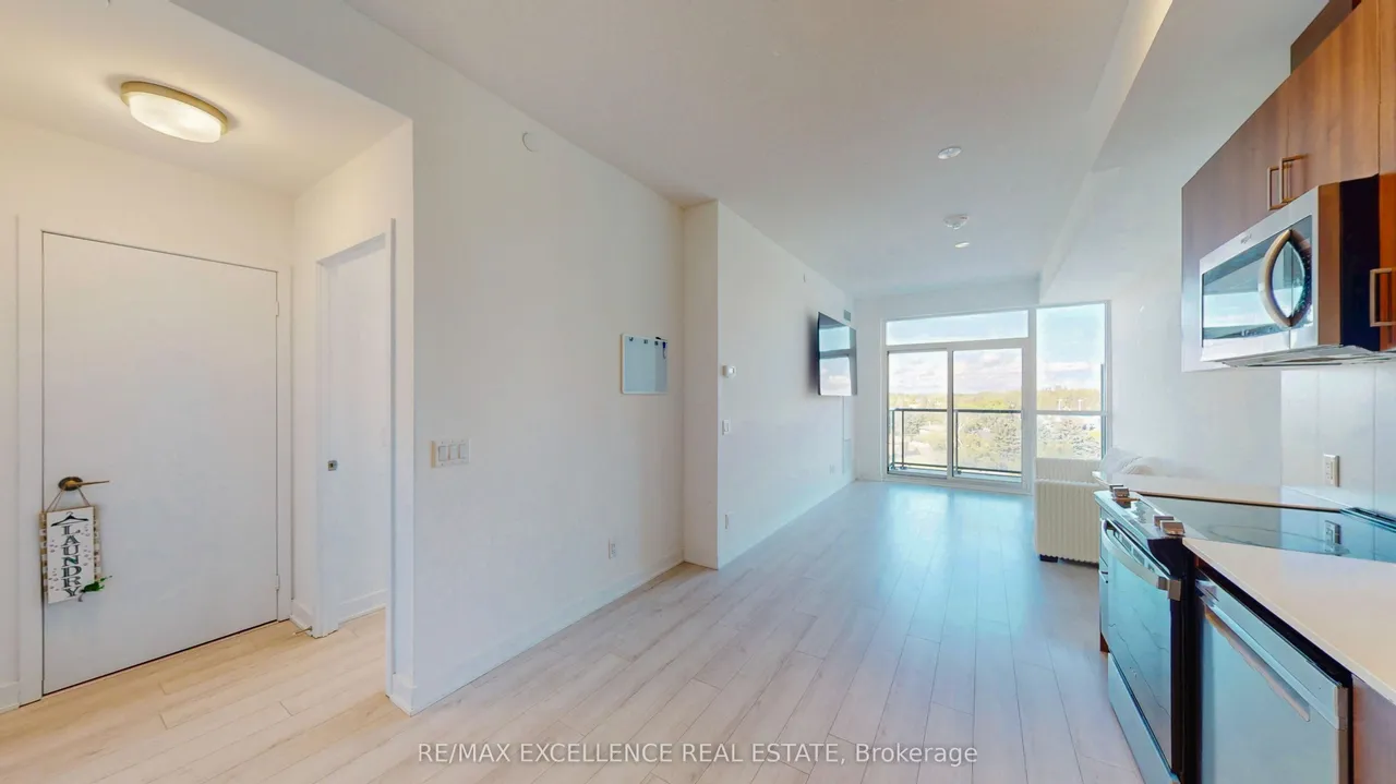 681 Yonge Street — photo 3