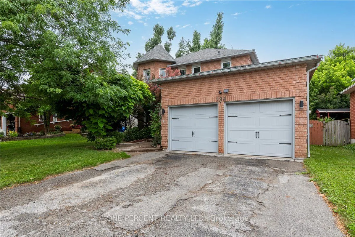 194 Livingstone Street W