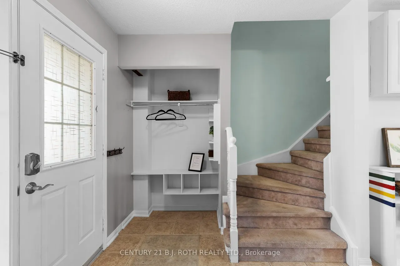 22 Ridwell Street — photo 3