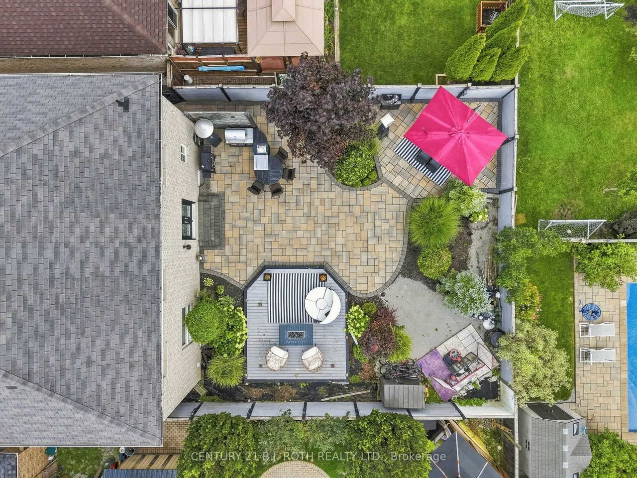 134 Sandringham Drive — photo 50