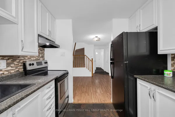 30 Golfdale Road — photo 2