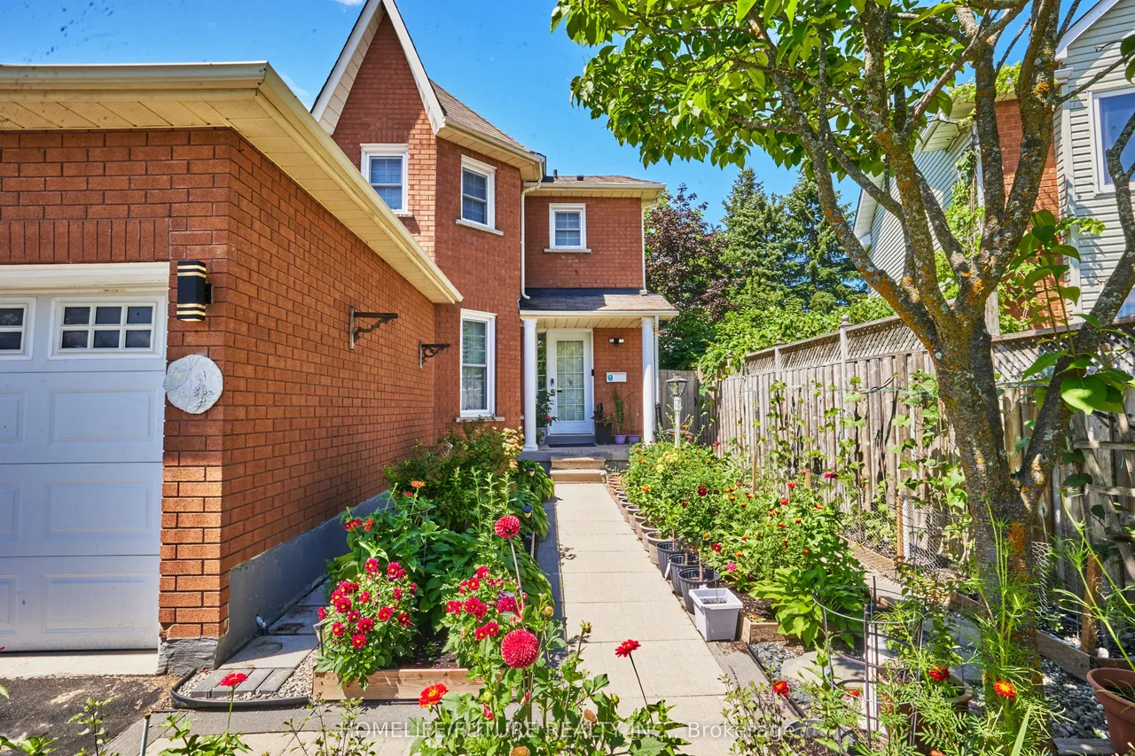 58 O'Shaughnessy Crescent — photo 2