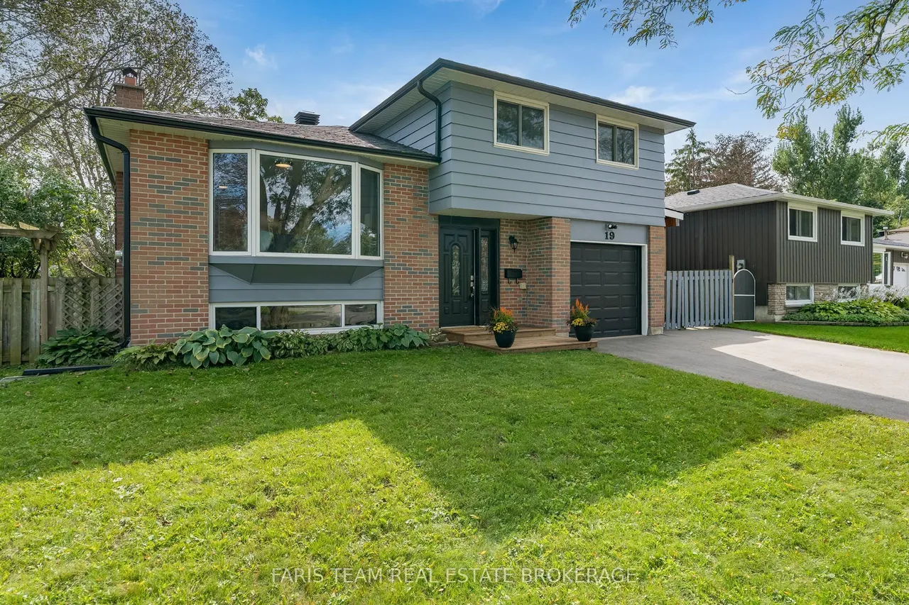 19 Colleen Avenue — photo 2