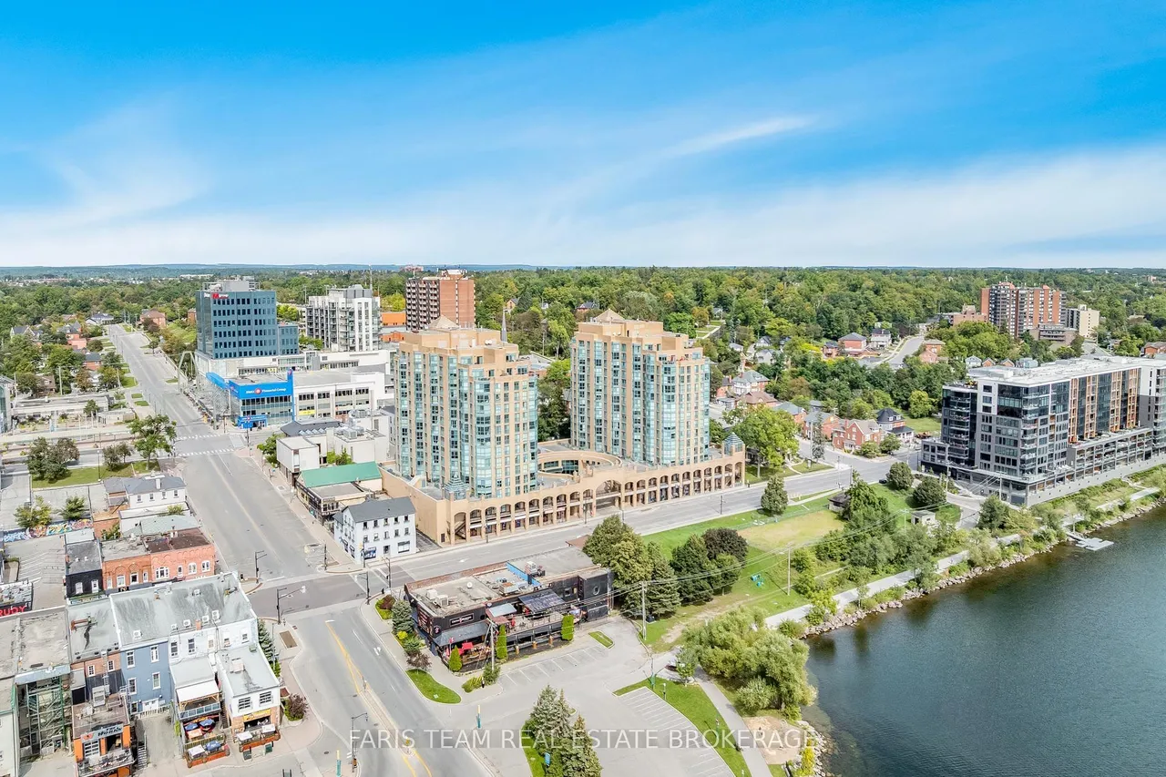 150 Dunlop Street E