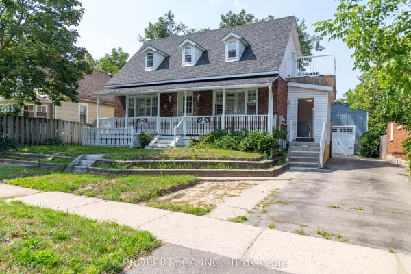 8 Dufferin Street
