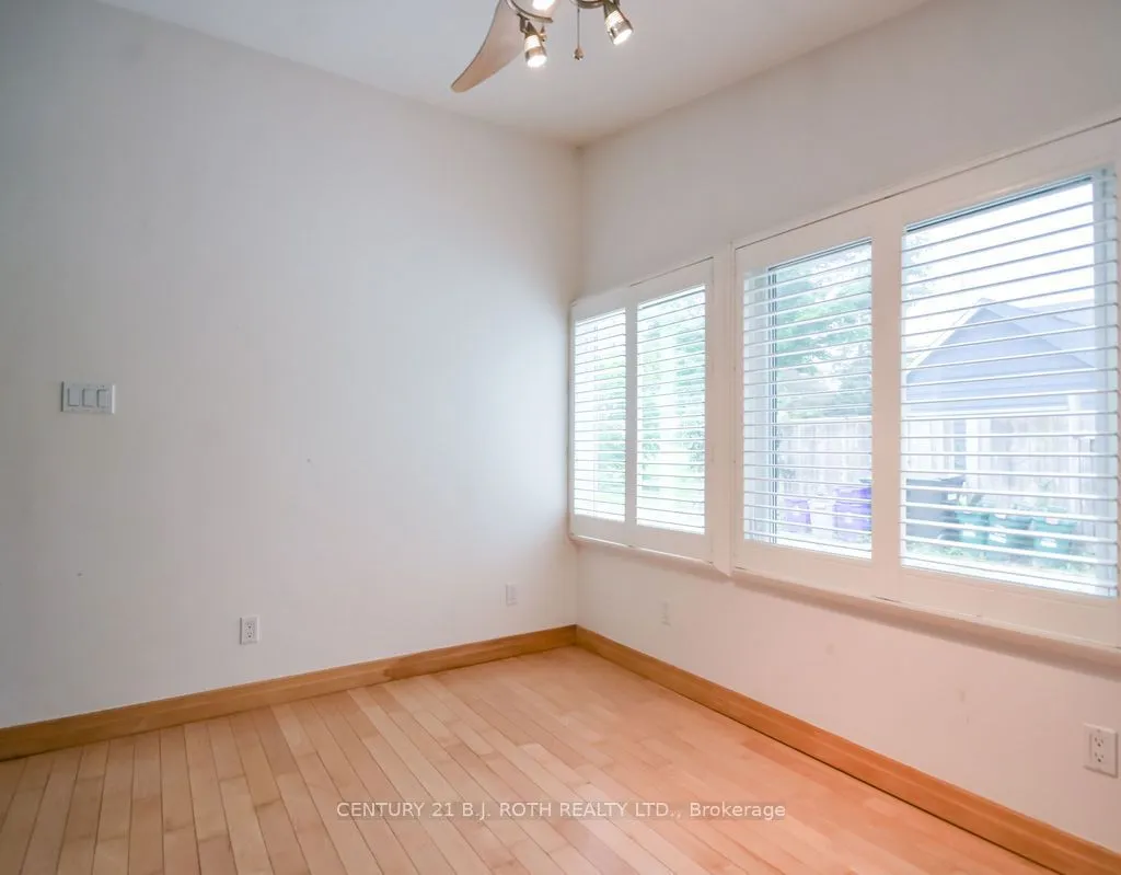 45 Grove Street W — photo 2