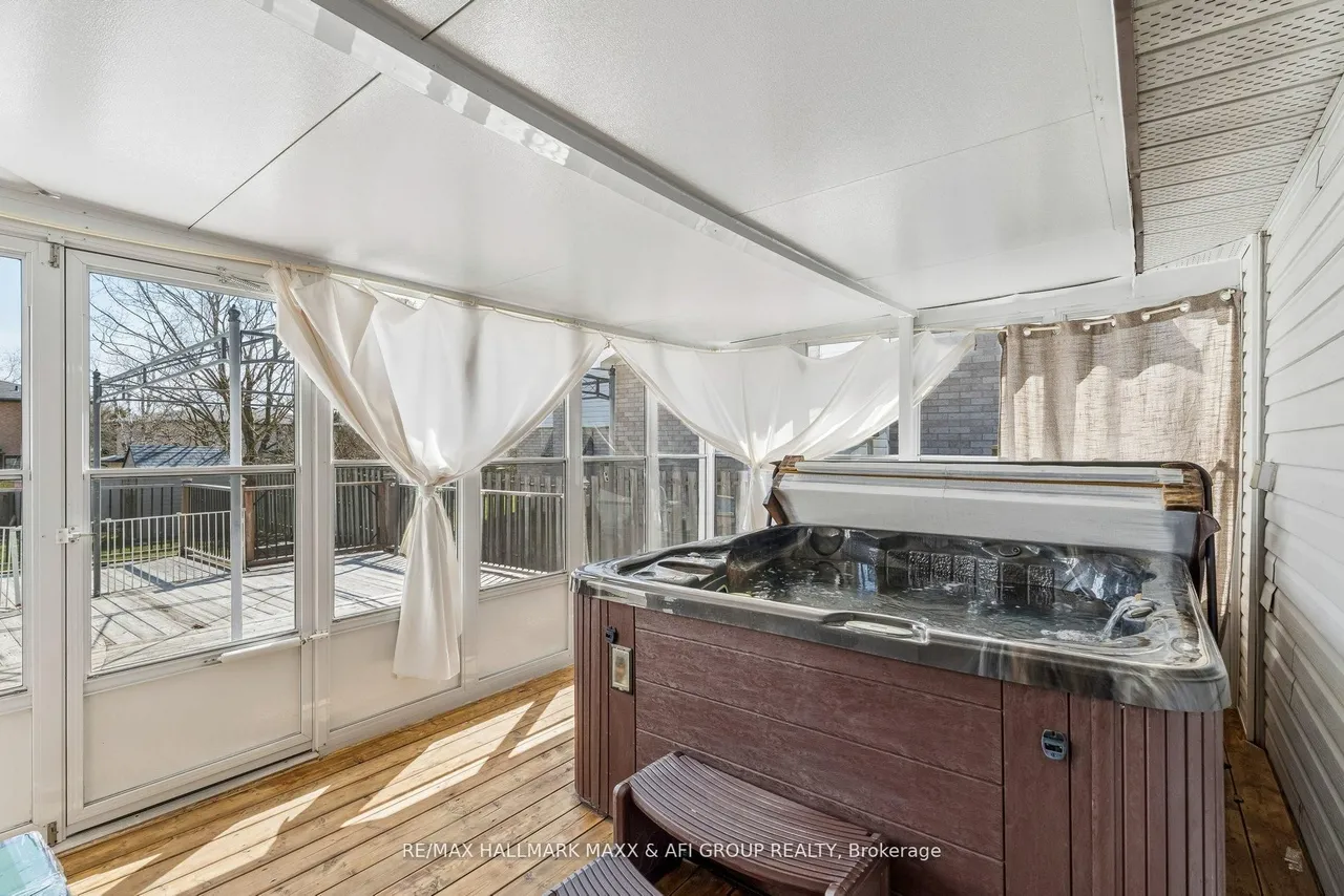 11 Charlotte Court — photo 49