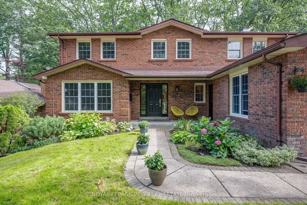 9 Oakridge Drive