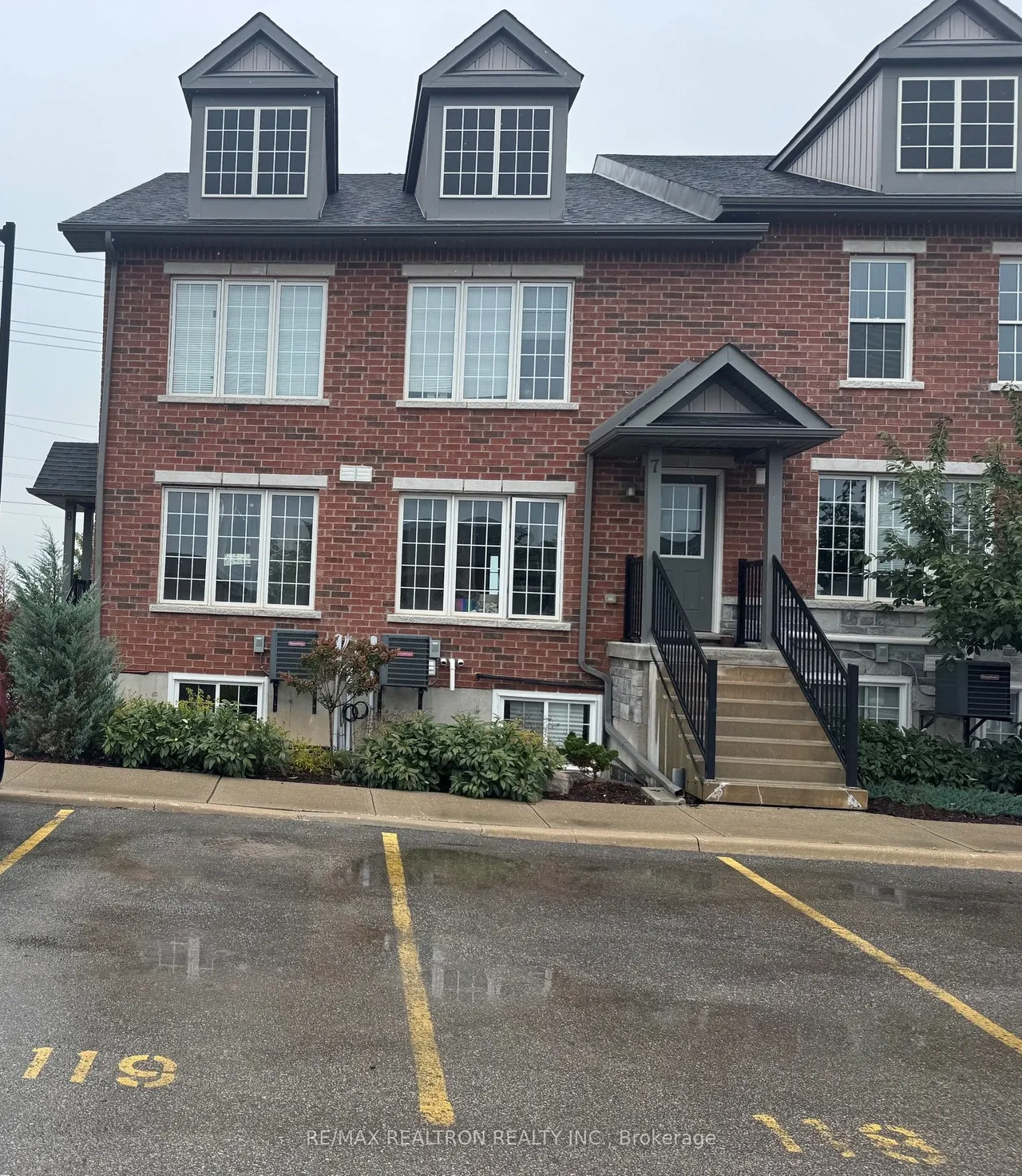 252 Penetanguishene Road, Unit 8
