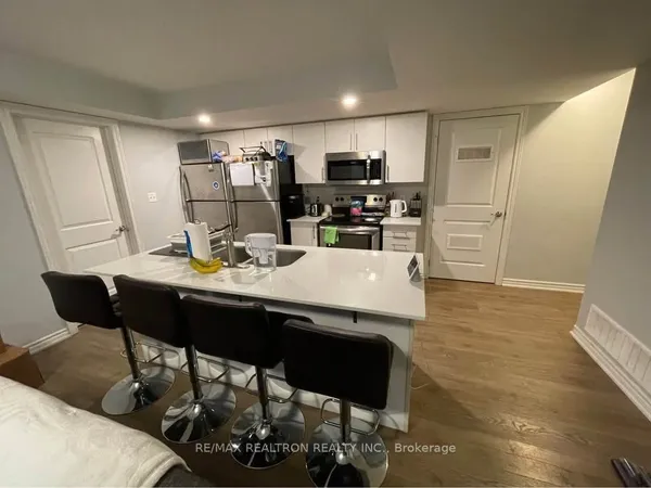 252 Penetanguishene Road, Unit 8 — photo 2