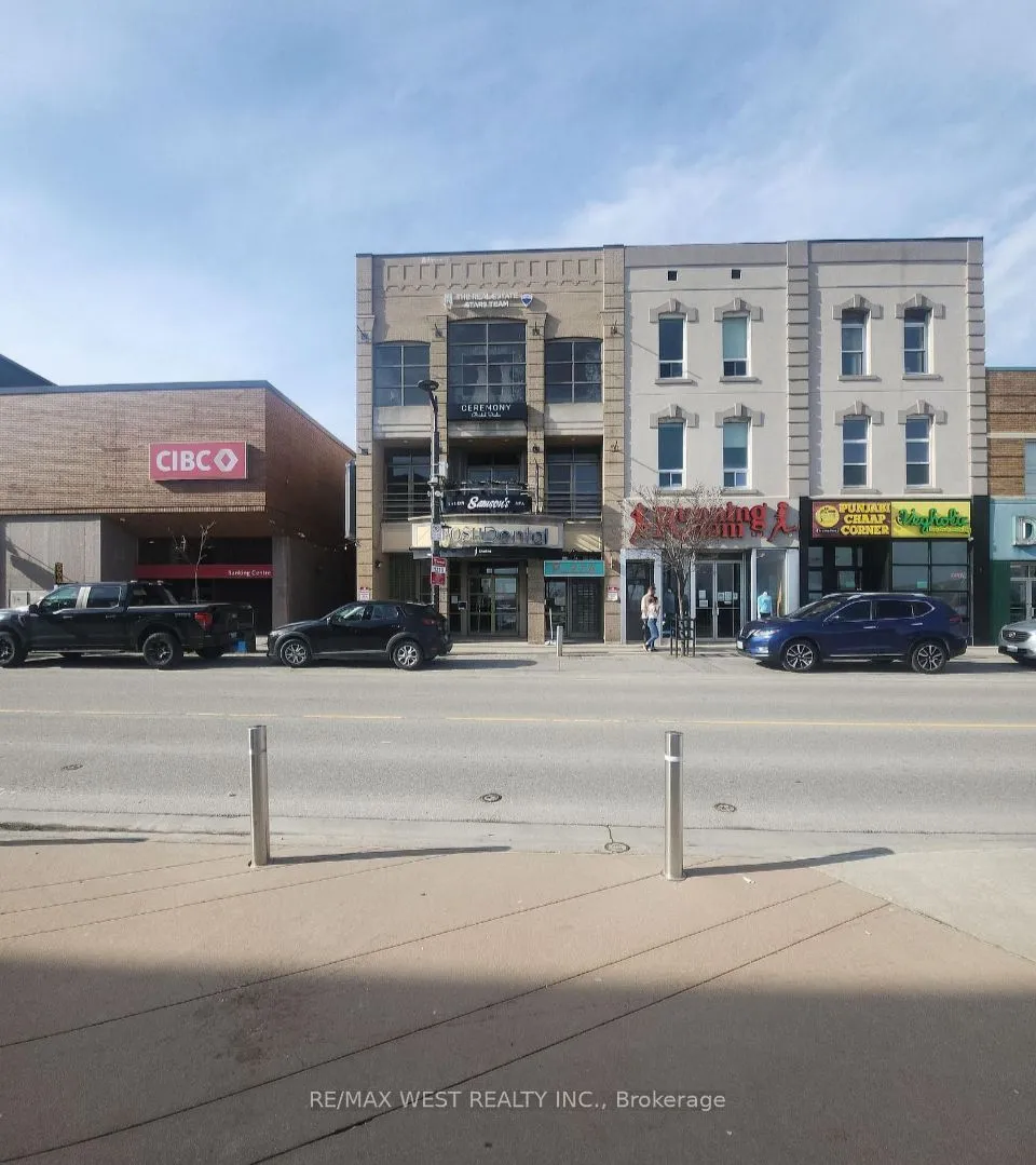 50 Dunlop Street E