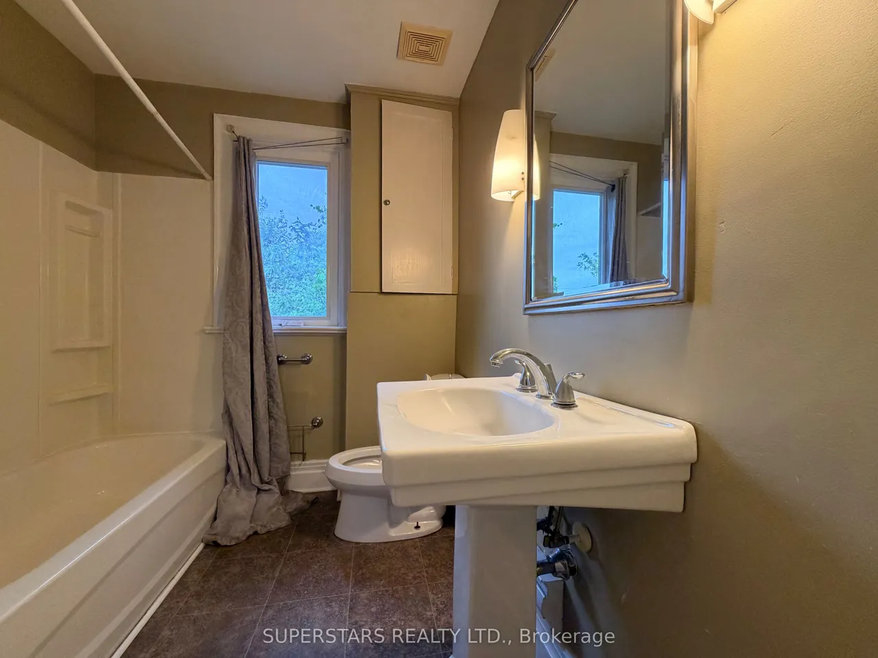74 Toronto Street — photo 16