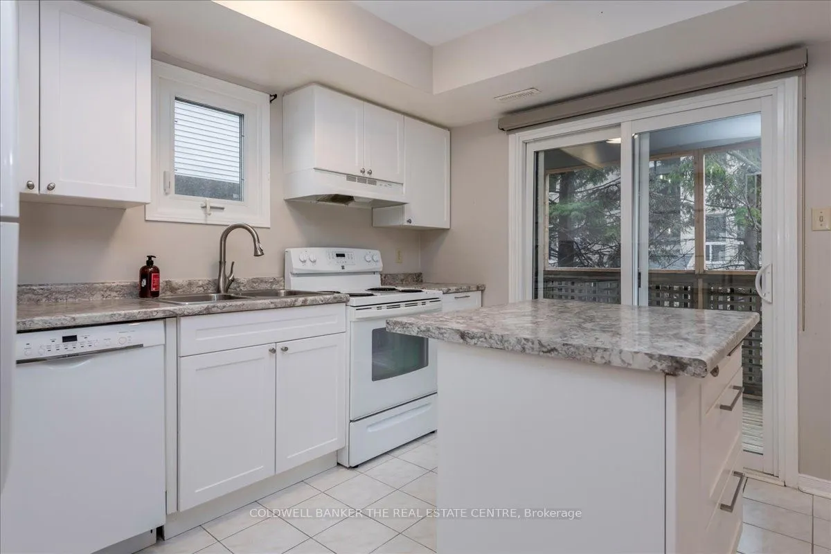 119 D'ambrosio Drive, Unit 9 — photo 3